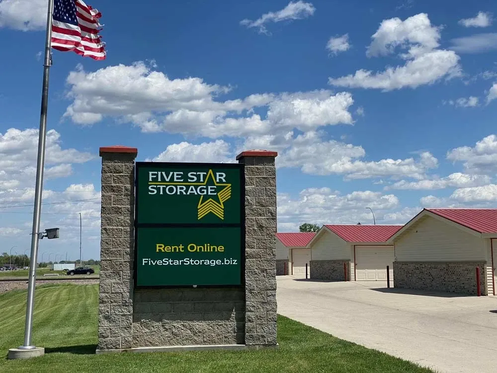 Five Star Storage sign