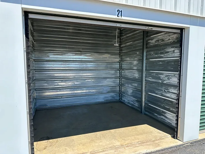 Storage units with roll up doors