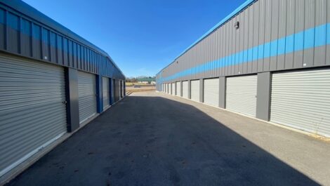 Large outdoor drive-up access storage units in Rochester, MN at Five Star Storage.